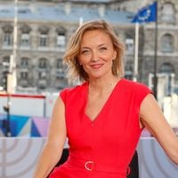 EXCLU Mais au fait, comment les animatrices télé choisissent-elles leur tenue ? Une styliste bien connue du milieu raconte tout