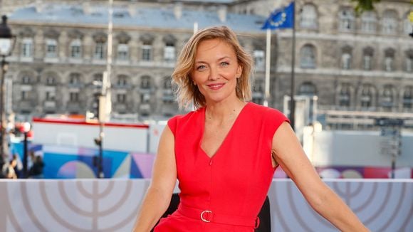 EXCLU Mais au fait, comment les animatrices télé choisissent-elles leur tenue ? Une styliste bien connue du milieu raconte tout