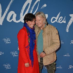 Le chanteur Renaud Sechan et sa femme Cerise assistent à l'avant-première de 'La vallée des fous' au cinéma Pathe Wepler à Paris, France, le 12 novembre 2024. © Mireille Ampilhac/ABACAPRESS.COM