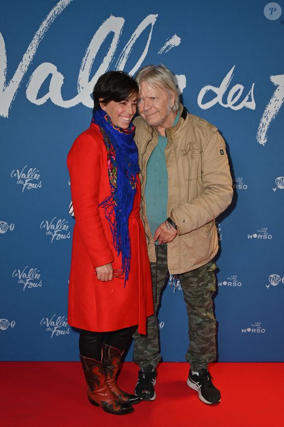 Le chanteur Renaud Sechan et sa femme Cerise assistent à l'avant-première de 'La vallée des fous' au cinéma Pathe Wepler à Paris, France, le 12 novembre 2024. © Mireille Ampilhac/ABACAPRESS.COM