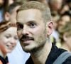 "J'étais dans Paris 16ème, je suis allé à Suresnes."

Matt Pokora, qui a investi dans le club strasbourgeois, était présent pour soutenir l'équipe de sa ville natale. Il a assisté à l'intégralité du match dans une ambiance de folie, et ses fans ont pu obtenir quelques selfies et autographes. Le 17 septembre 2023, à Strasbourg, dans le nord-est de la France. Photo Nicolas Roses/ABACAPRESS.COM