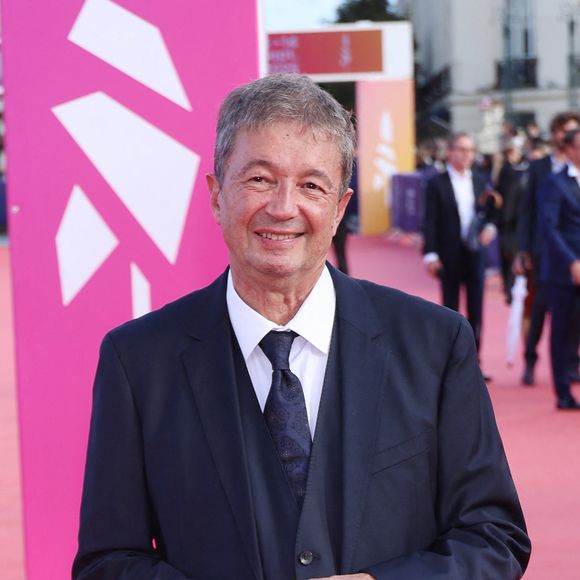 Frédéric Bouraly s’est confié dans “Télé Star” sur sa vie privée.

Frederic Bouraly - Arrivées à la cérémonie de clôture lors du 51éme Festival du Cinema Américain de Deauville.
© Denis Guignebourg / Bestimage