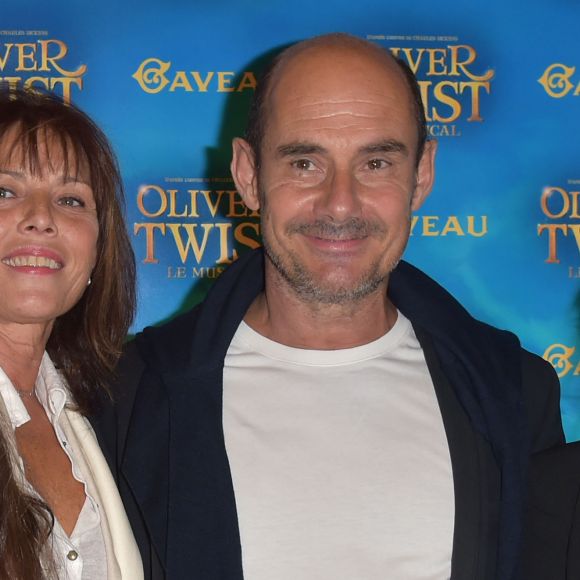 Bernard Campan, sa femme Anne Campan et leurs filles Nina Campan et Loan Campan - Première de la comedie musicale "Oliver Twist la Musicale" à la salle Gaveau à Paris, France, le 26 septembre 2016. © Giancarlo Gorassini/Bestimage
