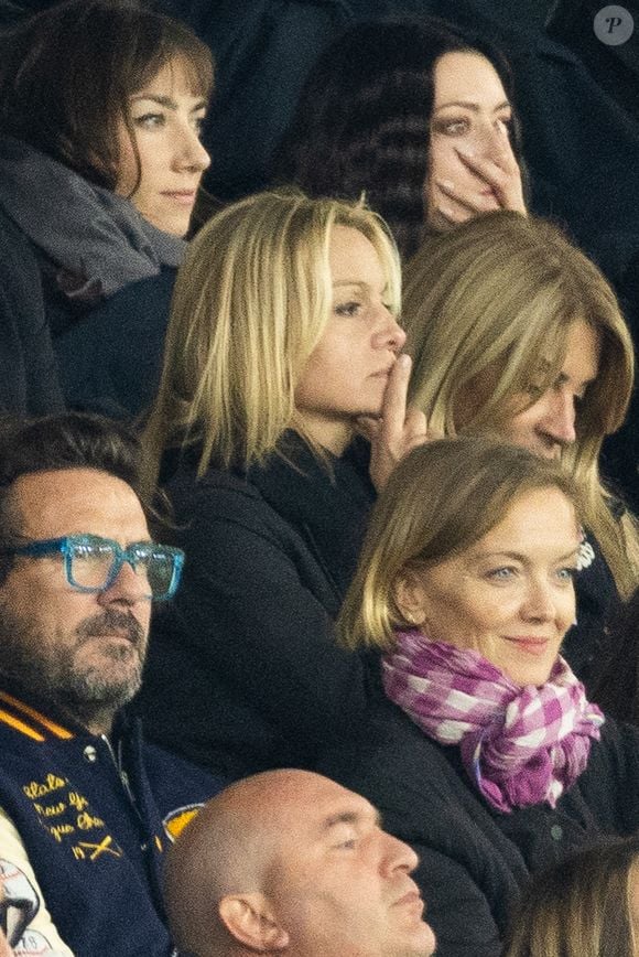 Présente au Parc des Princes pour suivre le match opposant le Paris Saint-Germain face à l’AJ Auxerre, où évolue son fils Sékou Mara au poste d'attaquant, Audrey Crespo-Mara a soutenu son ainé lors de la défaite de son équipe

Audrey Crespo-Mara dans les tribunes lors du match de Ligue 1 McDonald's "PSG - Auxerre (2-0)" au Parc des Princes
© Cyril Moreau/Bestimage