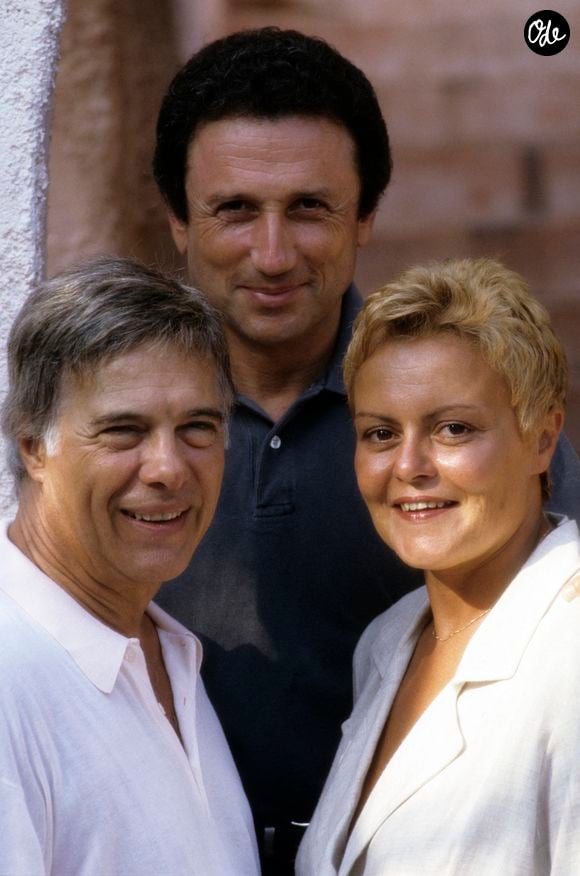En Corse, près de Porto Vecchio, Michel Drucker, Muriel Robin chez Guy Bedos en août 1992. ©Bestimage