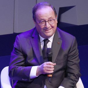 François Hollande lors du Festival Séries Mania à Lille le 23 mars 2025 © Chrisotphe Aubert via Bestimage