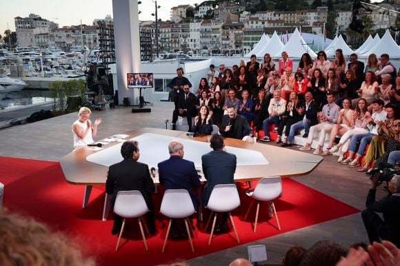 Exclusif - Anne-Elisabeth Lemoine, Géraldine Nakache, Adil Rami - Plateau de l'émission "C à vous" lors du 78ème Festival International du Film de Cannes le 23 mai 2025. © Jack Tribeca / Bestimage