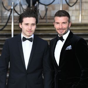 David Beckham et son fils Brooklyn à la première de la série Netflix "Our Planet" au Musée d'Histoires Naturelles à Londres, le 4 avril 2019. Backgrid UK/ Bestimage