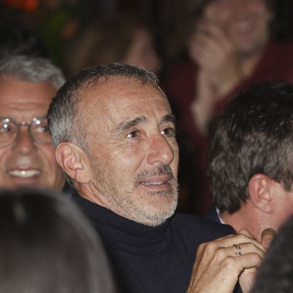 Elie Semoun lors de la soirée Omar Harfouch "Dîner chez Maxim's" à Paris le 9 octobre 2024.
Le dîner organisé par O.Harfouch était pour remercier les célébrités venues à son magnifique concert “Concerto pour la paix”, au théâtre des Champs Elysées le 18 septembre 2024.
O.Harfouch va partir pour une tournée mondiale du Concerto qui comprend le Vatican, l’Opéra de Dubaï et New York .

© Perusseau / Tribeca / Bestimage