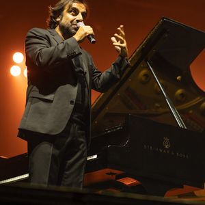 Exclusif - André Manoukian - Concert solidaire au profit des enfants de la guerre "Ensemble" à l'Olympia à Paris le 4 juillet 2022. © Anthony Mkrtchian via Bestimage