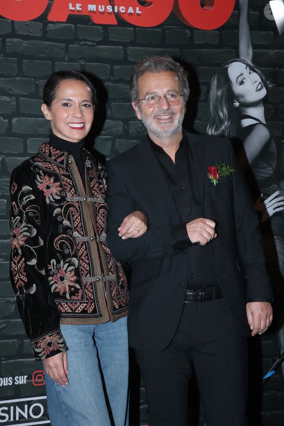 Sophia Aram et Laurent Bentata (Producteur de Chicago et Le roi Lion) - Célébrités lors du filage de la comédie musicale "Chicago, le Musical" au Casino de Paris le 13 novembre 2025. © Bertrand Rindoff / Bestimage