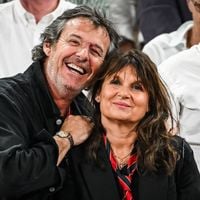 Jean-Luc Reichmann et sa compagne Nathalie agrandissent leur grande famille recomposée avec un nouveau membre