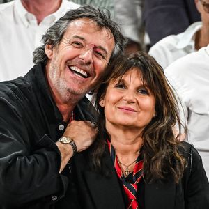 Jean-Luc Reichmann et Nathalie Lecoultre agrandissent la famille

Jean-Luc Reichmann et Nathalie Lecoultre au Stade de France à Saint-Denis, le 17 juin 2023. © Matthieu Mirville / Bestimage