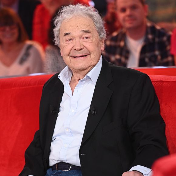 Pierre Perret lors de l'enregistrement de l'émission "Vivement dimanche" au studio Rive Gauche, à Paris, France, le 4 mars 2026. © Guillaume Gaffiot/Bestimage