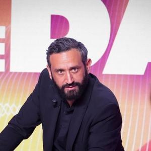 Exclusif - Cyril Hanouna, sur le plateau de l’émission « TPMP » présentée par C.Hanouna et diffusée en direct sur Youtube et sur toutes les box (SFR, FREE, Bouygues, MyCanal etc), Paris, France, le 19 mars 2025. © Jack Tribeca / Bestimage