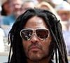 Alors qu'il devait faire vibrer l'Arkéa Arena ce soir même, Lenny Kravitz a été contraint de repousser sa venue à la toute dernière minute pour des raisons de santé.

Lenny Kravitz - Célébrités dans les tribunes de la finale homme des Internationaux de France de Tennis de Roland Garros 2026 le 7 juin 2026. © Jacovides-Moreau/Bestimage