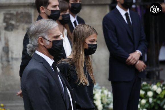 Stella Belmondo, Paul Belmondo - Obsèques de Jean-Paul Belmondo en l'église Saint-Germain-des-Prés, à Paris le 10 septembre 2021. © Cyril Moreau / Bestimage