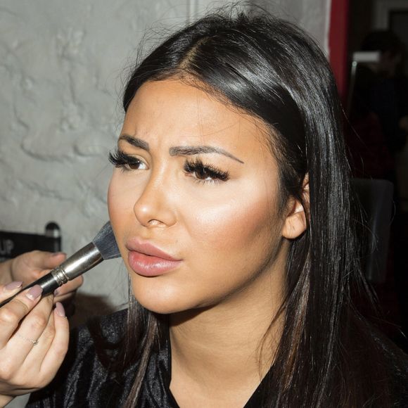 Exclusif - Maeva Ghennam - Enregistrement de l'émission "L'instant de Luxe" pour la chaîne "Non Stop People" à Paris le 10 octobre 2019. © Jack Tribeca/Bestimage