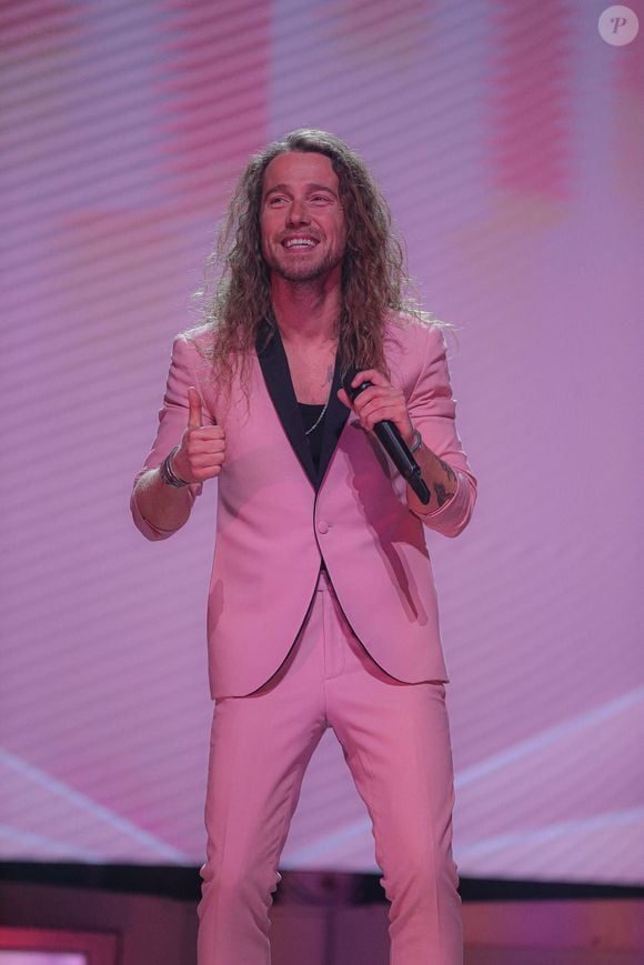 Exclusif - Julien Doré est en concert au Zenith Arena à Lille le 10 décembre 2022.

© Stéphane Vansteenkiste / Bestimage