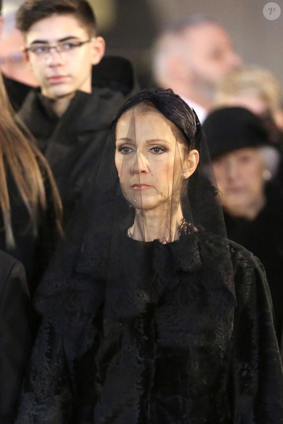 Celine Dion lors des funérailles de l'agent d'artistes canadien René Angelil, le mari de la chanteuse Céline Dion, à la basilique Notre-Dame (où le couple s'est marié en 1994), à Montréal, Canada, le 22 janvier 2016. Photo by Robin Psaila-Papixs Press/ABACAPRESS.COM