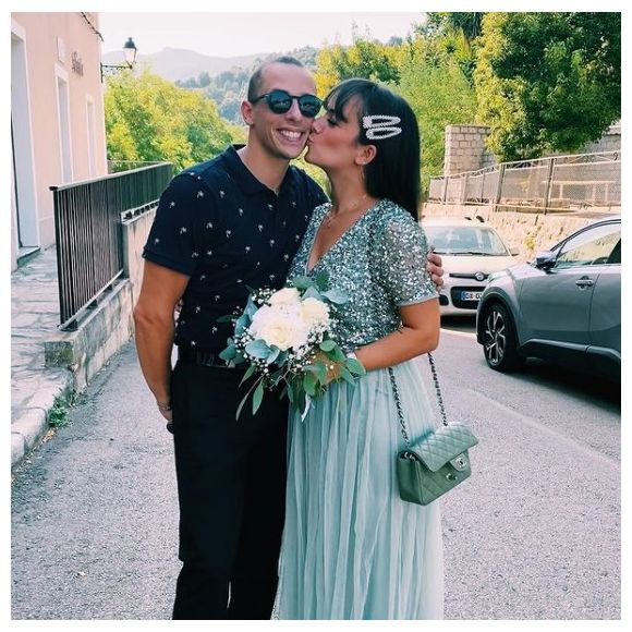 Sur Instagram, le mari d'Alizée a révélé s'être fait une déchirure musculaire.

Alizée et Grégoire Lyonnet sur Instagram. Le 15 août 2021.