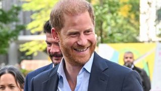 De retour à Londres, le Prince Harry s'affiche officiellement pour la première fois ! Il avait rendez-vous dans un lieu très privé