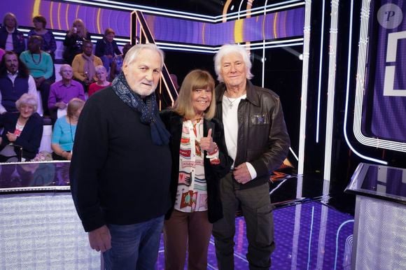 Jean-Jacques Debout, Chantal Goya, Hugues Aufray sur le plateau de l’enregistrement de l’émission « Face à Hanouna » présentée par C.Hanouna  et diffusée sur C8 le 27 avril 2024, à Paris, France, le 25 avril 2024. © Jack Tribeca / Bestimage