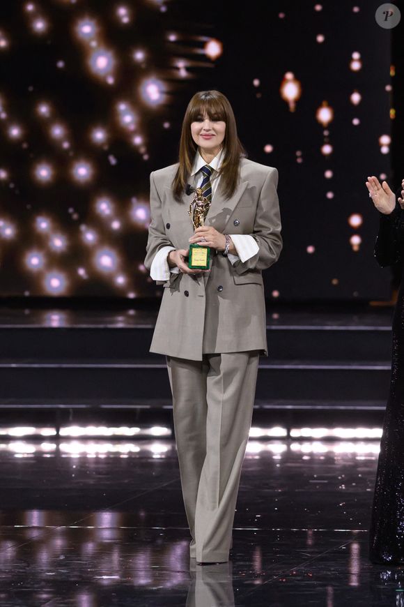 Monica Bellucci sur la scène de la 70ème cérémonie David di Donatello Awards à Rome, le 7 mai 2025.
