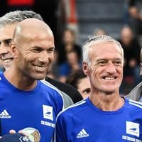 Zinedine Zidane nouveau sélectionneur de l'équipe de France : quels sont vraiment ses rapports avec Didier Deschamps ?