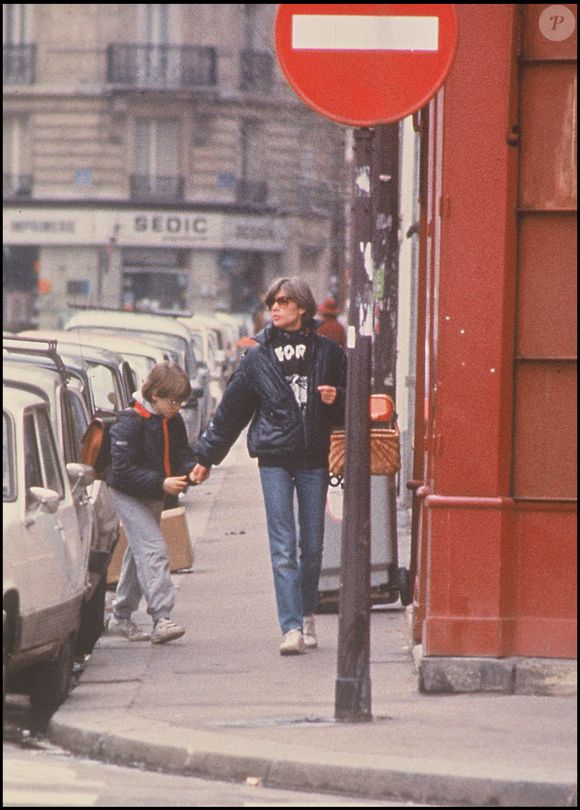 Archives - Françoise Hardy et son fils Thomas Dutronc (AGENCE / BESTIMAGE).