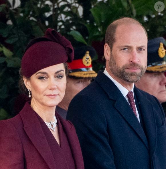 Le prince William, prince de Galles, et Catherine (Kate) Middleton, princesse de Galles lors de la cérémonie de bienvenue pour la visite d'État de l'émir du Qatar Tamim ben Hamad Al-Thani à Londres, Royaume Uni, le 3 décembre 2024. © GoffPhotos/Bestimage