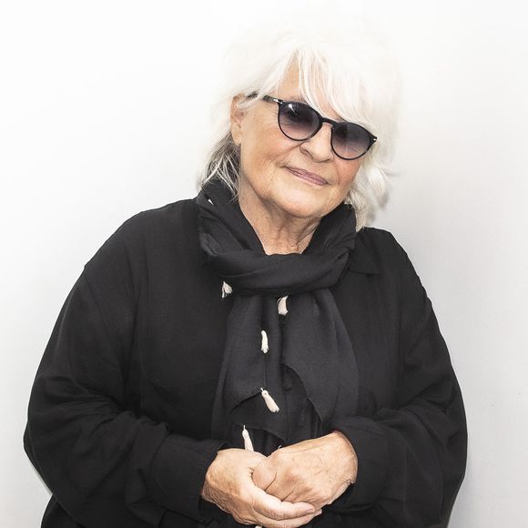 Elle estime que la troupe est devenue "une usine à gaz".

Exclusif - Catherine Lara - Enregistrement de l'émission "TPMP (Touche Pas à Mon Poste)", présentée par C.Hanouna et diffusée en direct sur C8 le 20 octobre
© Jack Tribeca / Bestimage