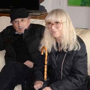 Exclusif -Michel Drucker (casquette) et sa femme Dany Saval - Mylène Demongeot (présidente du comité d'honneur du refuge de l'Arche de Château-Gontier) a reçu en exclusivité Michel Drucker (casquette) et sa femme Dany Saval au refuge de l'Arche DANIEL ANGELI / BESTIMAGE