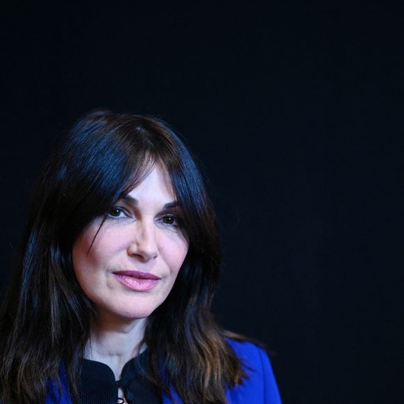 Helena Noguerra - Cérémonie des Paris Films Critics Awards au Silencio à Paris le 4 février 2024. Ce trophée du cinéma, créé à l'initiative de S. Bobino, fondateur & co-président du Festival du Film de La Baule et délégué général de la Semaine du Cinéma Positif à Cannes, récompensent les talents les plus notables du cinéma français et international. La cérémonie de la 3ème édition des Paris Film Critics Awards était présentée par les journalistes et membres de l'académie, É.Suigo (France Info) et K. Elarbi (Canal+ / Le Cercle).
L'académie des Paris Film Critics Awards, composée d'une centaine de critiques et journalistes professionnels de cinéma et culture parisiens, honore chaque année les personnalités du cinéma qui ont su se démarquer durant l'année précédente. © Rachid Bellak/Bestimage