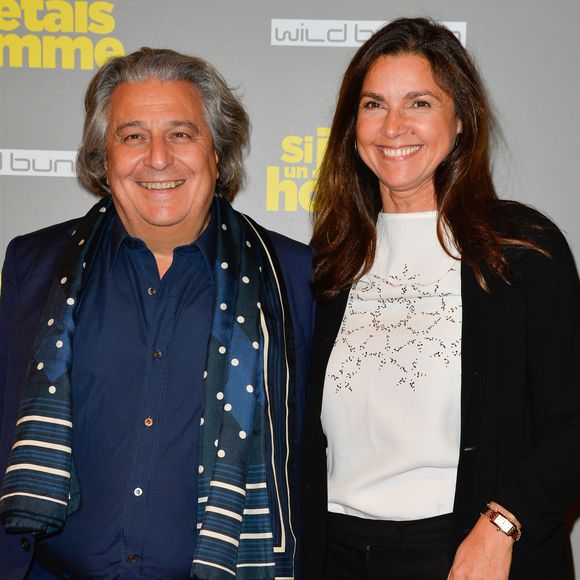Christian Clavier a rencontré Isabelle, maquilleuse de cinéma, sur le tournage du film L’Antidote, trois ans après sa séparation avec Marie-Anne Chazel.

Christian Clavier et sa femme Isabelle de Araujo lors de l'avant-première du film "Si j'étais un homme" au cinéma Gaumont-Opéra à Paris, France