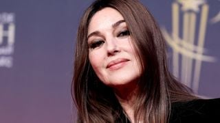 Monica Bellucci : Peu après l'officialisation de la fin de son couple avec Tim Burton, elle se retrouve face à un autre challenge...