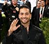 Depuis les années 2010, Maluma s’est imposé comme l’une des plus grandes stars latino grâce à des tubes comme Hawái, Felices los 4 ou encore Corazón.

Arrivée de Maluma au MET Gala © John Salangsang/Shutterstock