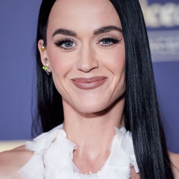 Katy Perry a fait le show sur scène

Exclusif - Katy Perry au photocall du "Gala des pièces jaunes, le concert événement" à Paris La Défense Arena  à Nanterre. © Jacovides / Moreau / Bestimage