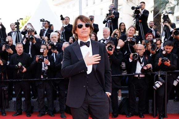 Tom Cruise délaisse ainsi le temps d'une soirée et d'un passage sur la Croisette la sublime Ana de Armas, avec qui il semble s'être rapproché ces derniers temps.

Tom Cruise - Montée des marches du film « Mission Impossible : The Final Reckoning » lors du 78ème Festival International du Film de Cannes, au Palais des Festivals à Cannes. Le 14 mai 2025
© Jacovides-Moreau / Bestimage