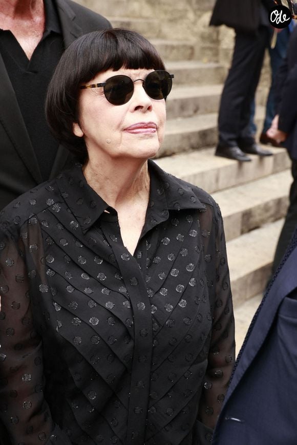 L'artiste a assisté à une cérémonie religieuse consacrée au défunt organisée en l'église Saint-Roch à Paris le 7 septembre 2026

Exclusif - Mireille Mathieu lors de la cérémonie religieuse pour Olivier Echaudemaison en l'église Saint-Roch à Paris, France, le 7 septembre 2026. © Christophe Aubert/Bestimage