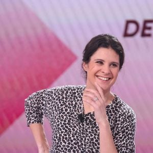 Un ami de la famille la décrit comme une femme "hyper sympa, très cool, d’une grande simplicité."

Apolline de Malherbe présente Apolline de 9 à 10 sur BFMTV, à Paris, France, le 09 janvier 2025. Photo par Jerome Domine/ABACAPRESS.COM