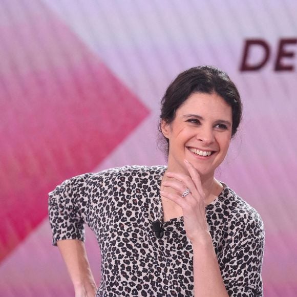 Un ami de la famille la décrit comme une femme "hyper sympa, très cool, d’une grande simplicité."

Apolline de Malherbe présente Apolline de 9 à 10 sur BFMTV, à Paris, France, le 09 janvier 2025. Photo par Jerome Domine/ABACAPRESS.COM