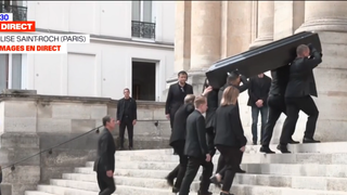 "Le cercueil est entièrement..." : Pour le Dernier Bonsoir de Thierry Ardisson, rien n'a été laissé au hasard et un détail fait parler