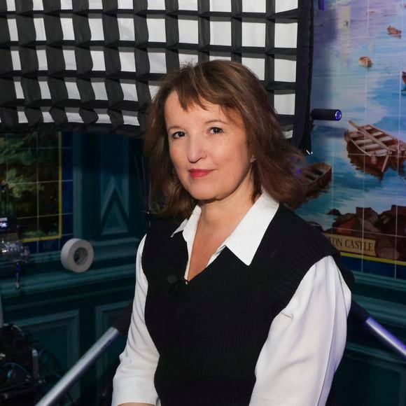 L'ex-mari de l'humoriste, Philippe Vaillant, est décédé le 2 juillet à 70 ans après une longue maladie.

Exclusif - Anne Roumanoff - Backstage - Enregistrement de l'émission "L'Invitation", présentée par B.Montiel et diffusée le 29 décembre sur Olympia TV © Jack Tribeca / Bestimage