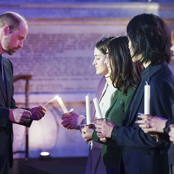 Plusieurs versions ont été données, l'une d'elle affirme qu'elle était un agent secret du régime nazi... 
Le prince William, prince de Galles, et Catherine (Kate) Middleton, princesse de Galles, assistent à une cérémonie de commémoration des 80 ans de la libération du camp de concentration d'Auschwitz-Birkenau au Guildhall à Londres, le 26 janvier 2025.