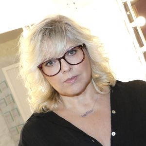 "Bien sûr que ça me pourrit la vie", a confié Laurence Boccolini, épuisée par cette terrible situation qui ne lui laisse pas une seconde de répit.

Exclusif - Portrait de Laurence Boccolini à Paris,  © Cédric Perrin/Bestimage