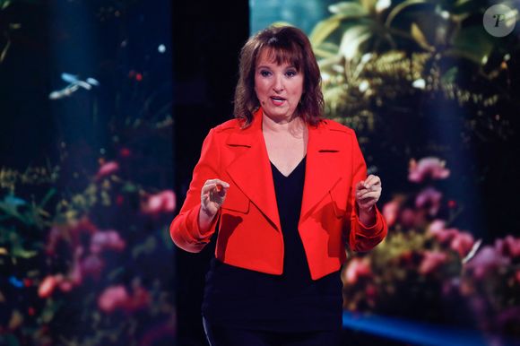Exclusif - Anne Roumanoff lors de l'enregistrement de l'émission "Famille je vous aime" présentée par M. Drucker et qui sera diffusée le 13 juin 2025 sur France 3, aux Studios rive gauche à Paris, France, le 14 avril 2025. © Clovis-Gaffiot/Bestimage