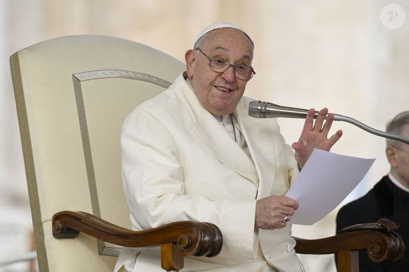 Le pape François lors de l'audience générale hebdomadaire sur la place Saint-Pierre au Vatican le 13 novembre 2024. Photo : Vatican Media/Catholic Press Photo/IPA/ABACAPRESS.COM