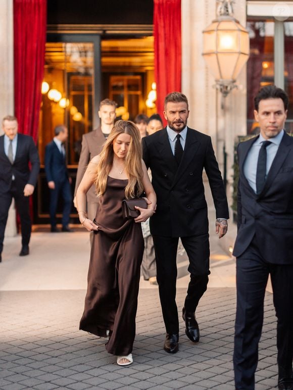 Photo : David Beckham et sa fille Harper Seven sortent de l'hôtel La ...