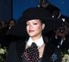 La star a même fait confectionner une luxueuse couche sur-mesure qui n'est toutefois pas destinée à la vente.

Rihanna participe au 2025 Met Gala Celebrating Superfine : Tailoring Black Style au Metropolitan Museum of Art à New York. Le 5 mai 2025. (Crédit image : © Photo Image Press via ZUMA Press Wire)